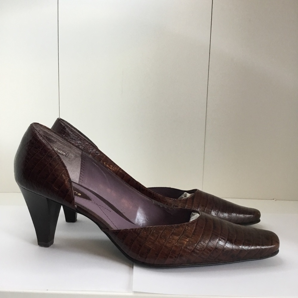 Women's Shoes Liz Claiborne Flex Heel/ Pumps Embossed Print Size 7.5